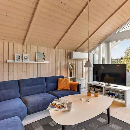 Gorgeous In Hvide Sande With Kitchen Holiday home *