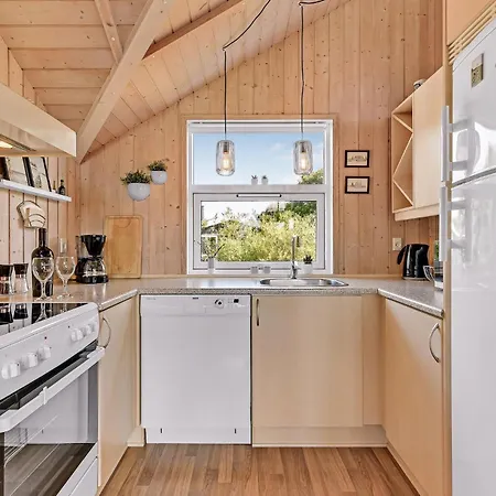 Gorgeous In Hvide Sande With Kitchen Holiday home